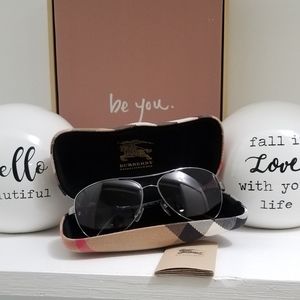 Burberry Aviator sun glasses